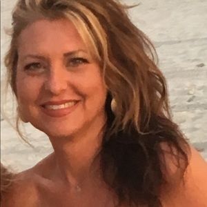 Meet your Posher, Stacy